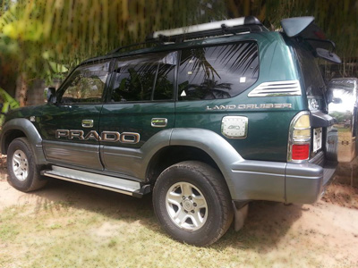 Airport transfer Landcruiser transfers