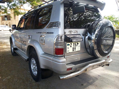 Rent a Landcruiser in Zanzibar Ladcruiser Prado